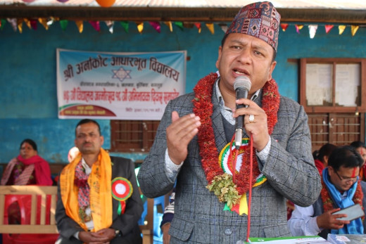 ढोरपाटन नगरपालिकाका मेयर नेपाली र सहकारीपीडितबीच मिलापत्र